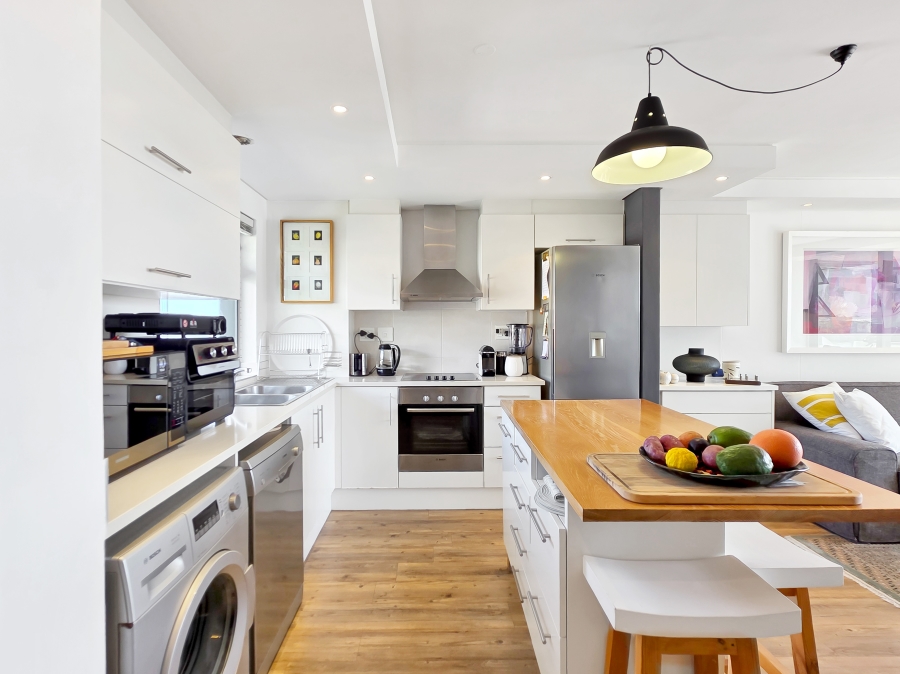 2 Bedroom Property for Sale in Sea Point Western Cape